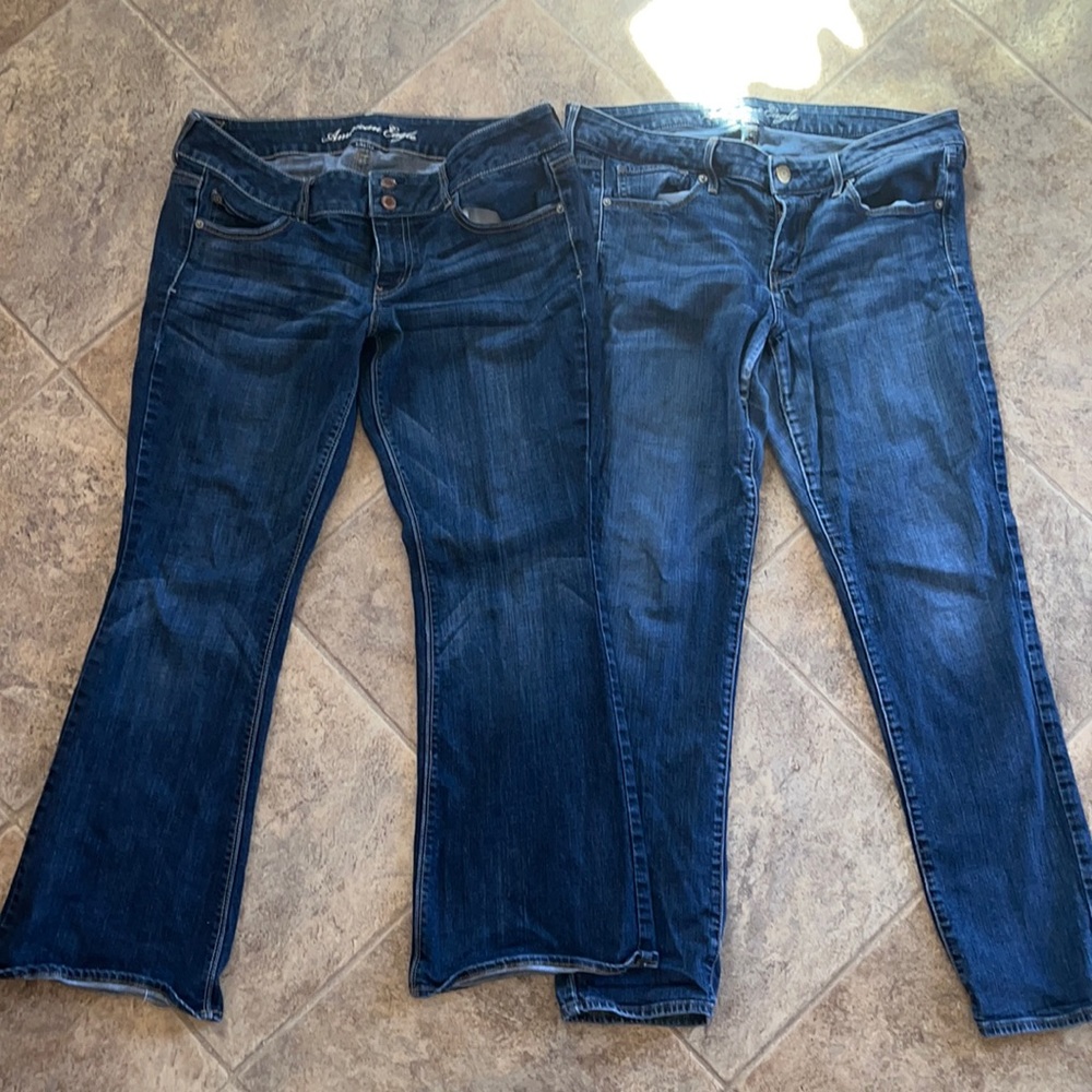 2 pair of size 14 short American Eagle jeans